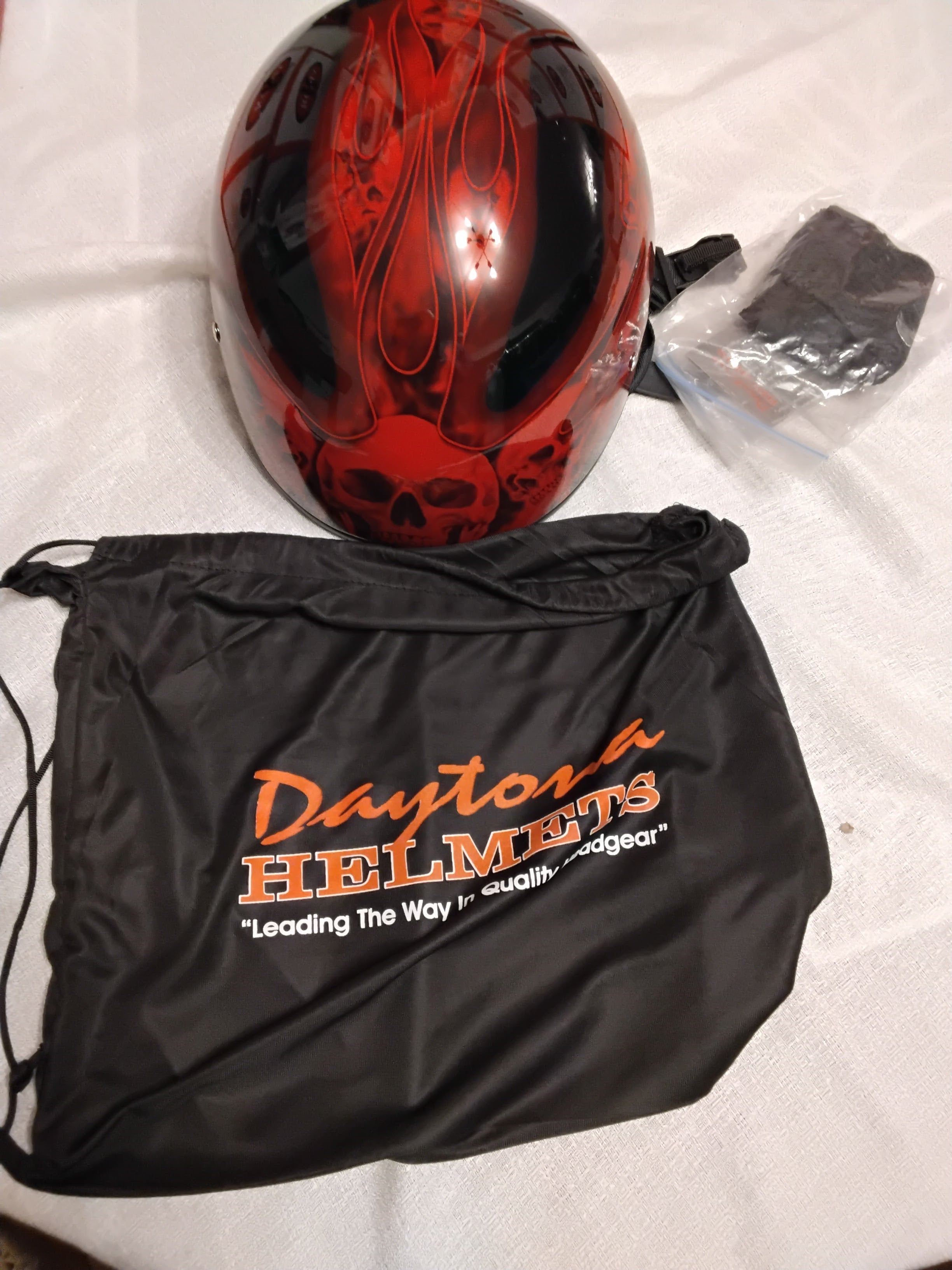 Daytona - Skull Flames - Red